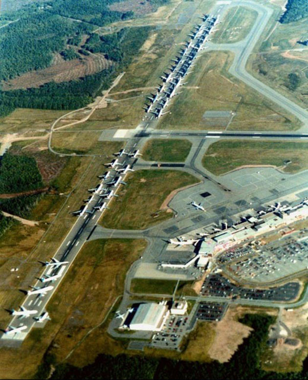 historical-photos-pt3-911-attacks-halifax-airport.jpg