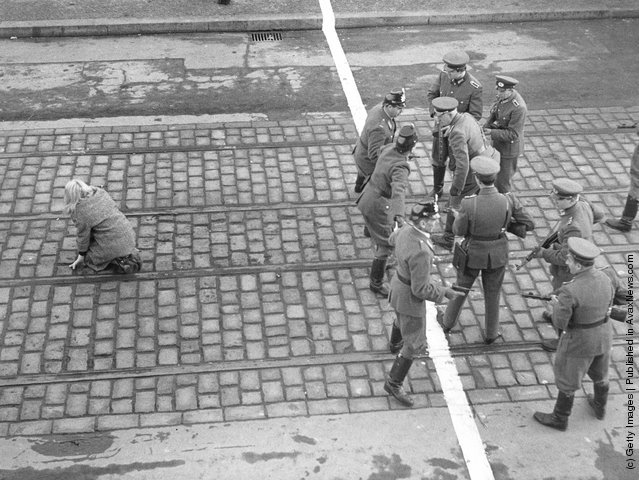 1955_The Berlin Wall.jpg