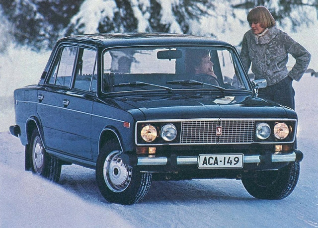Soviet Cars Advertising (24).jpg