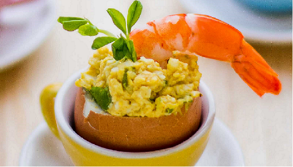 husvet tojás husveti reggeli saláta 600x.jpg