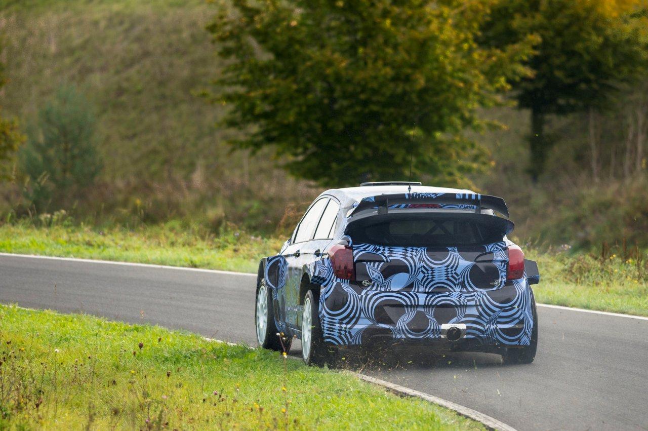 Hyundai Shell World Rally Team kipróbálta az új WRC-jét