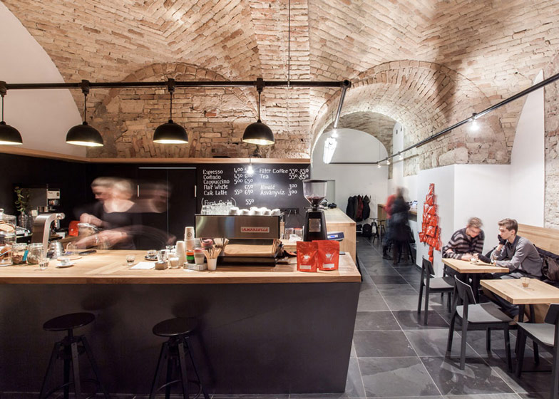 Cafe-in-Budapest-by-Spora-Architects_dezeen_ss_6.jpg