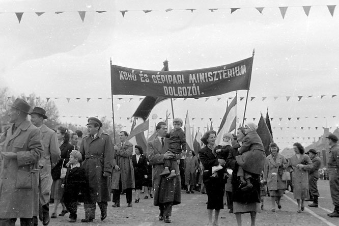 Viktor, Viktor, Viktor! Mi, a magyar nép! - Napirend utáni monológ