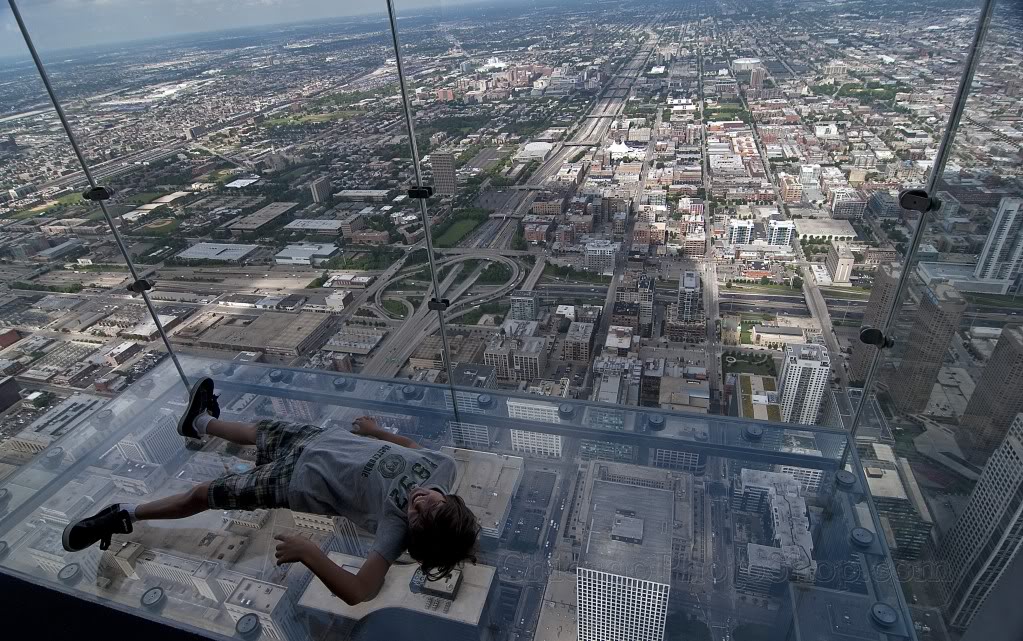 Sears (Willis)Tower _glass boxes3.jpg