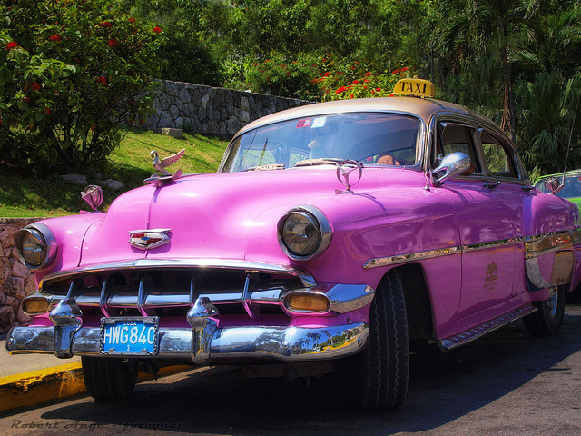 Cuba oldtimer taxi.jpg