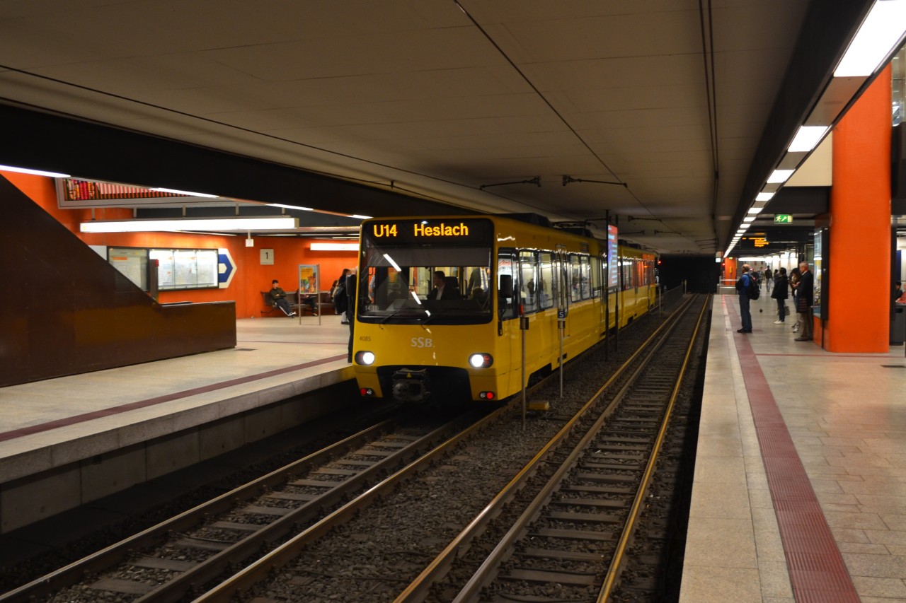 A Stuttgart Stadtbahn Vonattal Termeszetesen