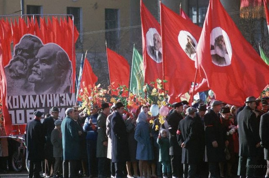 November 7-i felvonulás - 1967 - RITKÁN LÁTHATÓ TÖRTÉNELEM