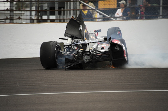 01-hildebrand_incident_indy500_mike-young-indycar.jpg
